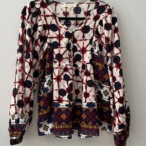 Bohemian peasant Top Printed White, Navy & Burgundy cotton blend fabric
Sz M